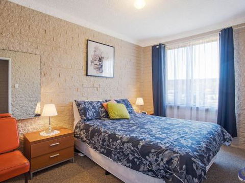 Apollo Unit 12 - Rent Accommodation 3