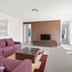 Absolute Waterfront At Anna Bay - Rent Accommodation 0