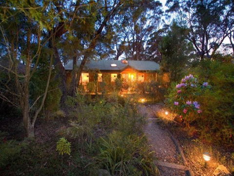 Canyon Cottage - Rent Accommodation 5
