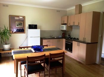 Acacia House Retreat Daylesford - Rent Accommodation 5