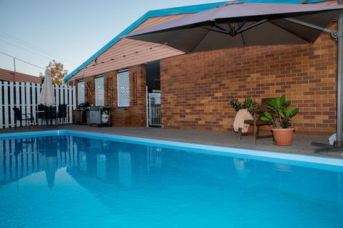 Abajaz Motor Inn - Rent Accommodation 3