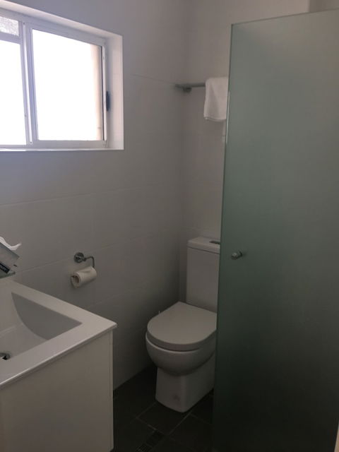 Huskisson Beach Motel - Rent Accommodation 3