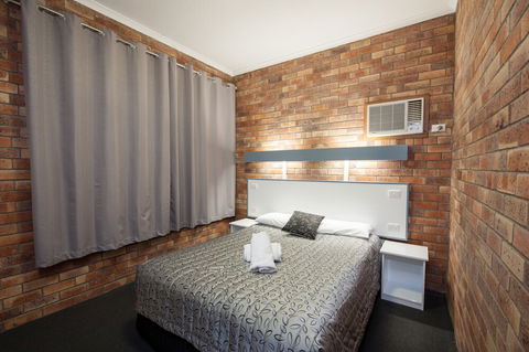 Allan Cunningham Motel - Rent Accommodation 5