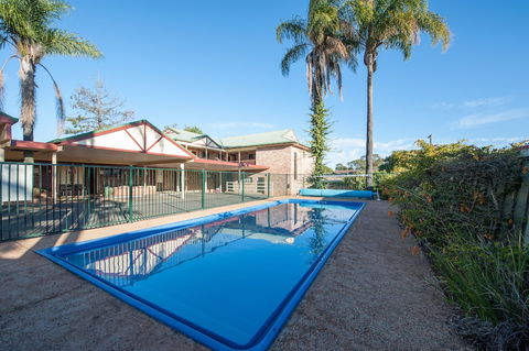 Allan Cunningham Motel - Rent Accommodation 2