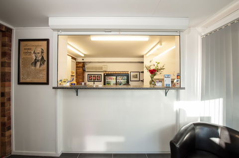 Allan Cunningham Motel - Rent Accommodation 4