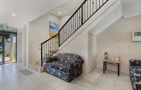City-ville Luxury Apartments & Motel - Rent Accommodation 5