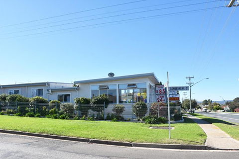 Hillview Motel - Rent Accommodation 1