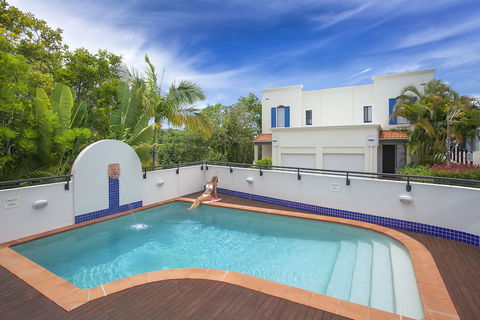 The Point Coolum Beach - Rent Accommodation 5
