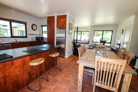 Avignon In Bright - Rent Accommodation 1