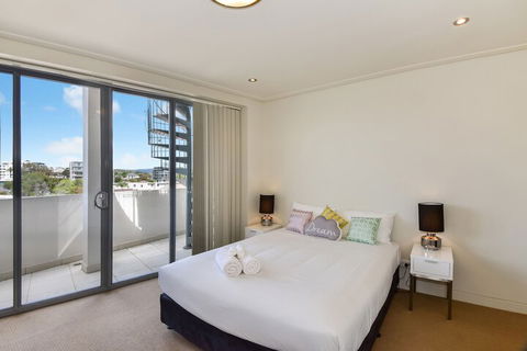 Coast Luxury Apartment 32 - Rent Accommodation 3