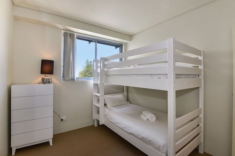 Coast Luxury Apartment 32 - Rent Accommodation 2