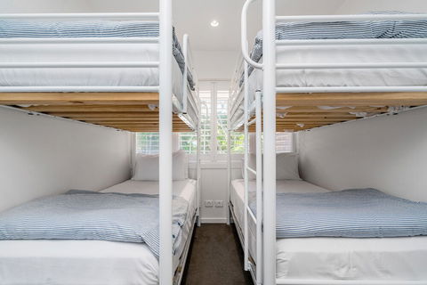 A Perfect Stay - 4 James Cook Apartments - Rent Accommodation 3