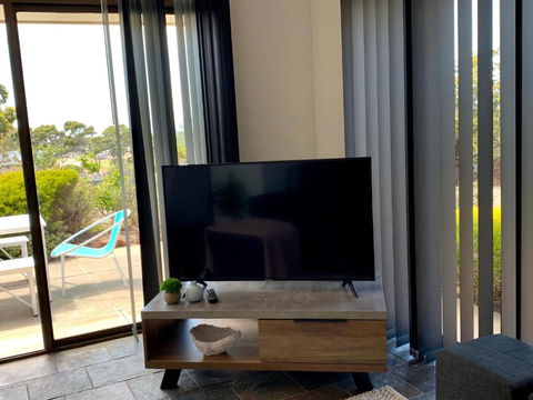 Nepean View - Rent Accommodation 6