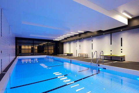 A Modern & Central Apt With Beautiful City Views - Rent Accommodation 6