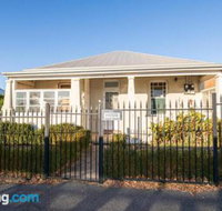William Cottage Central Heritage Home - Rent Accommodation