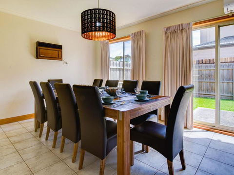 Albert Park - Rent Accommodation 1