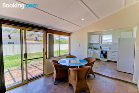 Cottage On River - Rent Accommodation 0