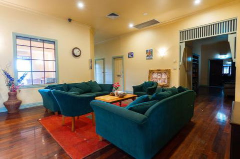 Acheron Valley Lakefront Cottages - Rent Accommodation 1