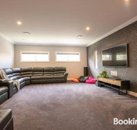 Wentworth Estate 5 Bedroom Luxury Home Sleeps 12 - Rent Accommodation