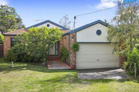 Rye Poolside Escape - Rent Accommodation 4