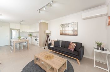Lakeview Suite 06 - Rent Accommodation 0