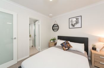 Lakeview Suite 06 - Rent Accommodation 2