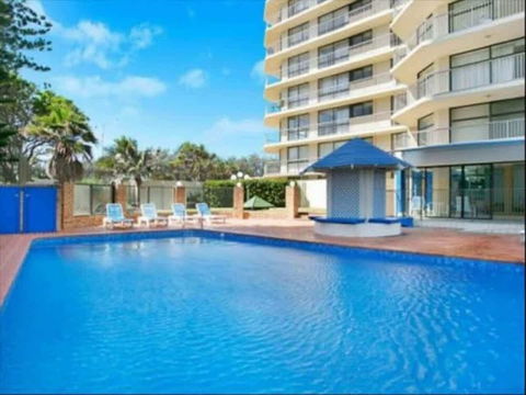 Absolute Beachfront With Views 2BR Apt - Rent Accommodation 2