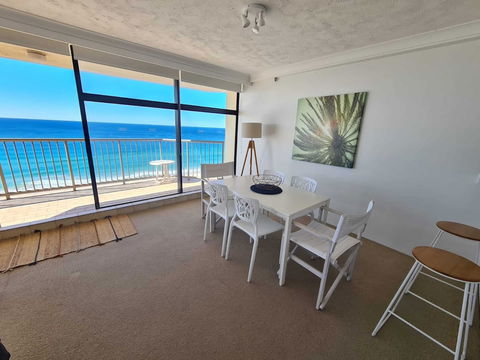 Absolute Beachfront With Views 2BR Apt - Rent Accommodation 6