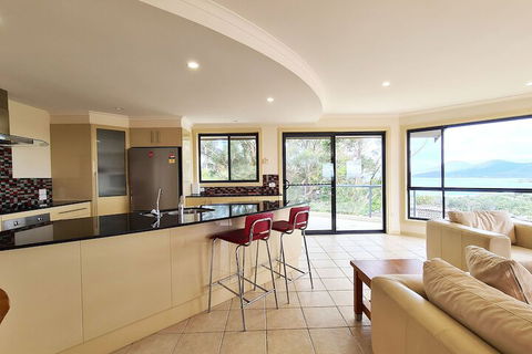 A Vista, Townhouse 1 - Rent Accommodation 1