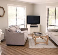Charlottes Honor River  Golf Cottage - Rent Accommodation