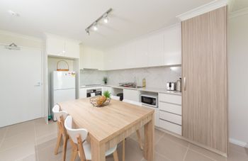 Lakeview Apartment Suite 16 - Rent Accommodation 0