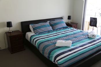 Waters Edge - Rent Accommodation 4