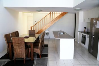 Waters Edge - Rent Accommodation 3