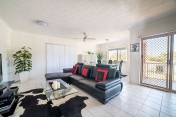 1 Bedroom Gold Coast Beachside Apt W AC + Parking - Rent Accommodation 3