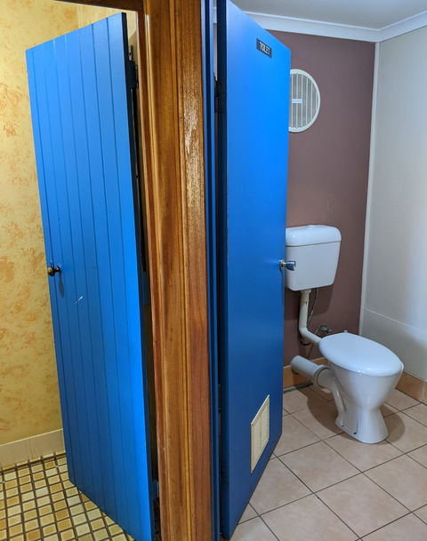 Woolshed Eco Lodge - Rent Accommodation 6