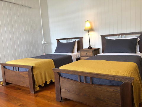 Five 3 Five - The Beachside Barracks - Rent Accommodation 4