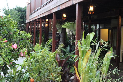 Five 3 Five - The Beachside Barracks - Rent Accommodation 6