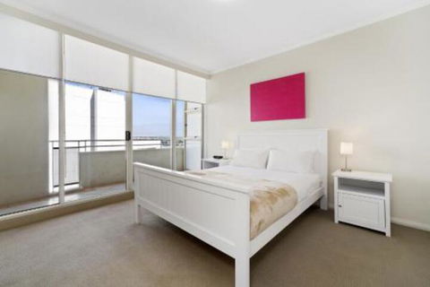 Astra Apartments Sydney Kent Street - Rent Accommodation 0