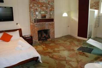 Heritage Retreat - Rent Accommodation 4