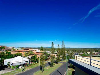 Seaspray Apartments - Rent Accommodation 0
