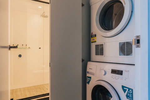 Victoria One Suites - Rent Accommodation 5