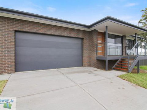 Rays On Elizabeth Parade - Rent Accommodation 1
