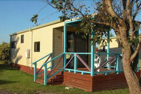 Lanis On The Beach - Old Bar - Rent Accommodation 3