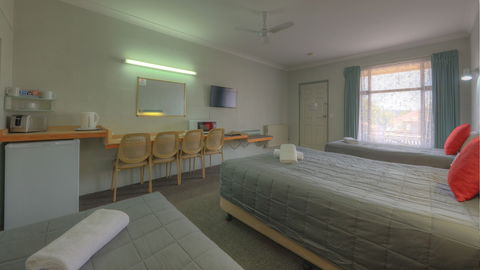 Alluna Motel - Rent Accommodation 1