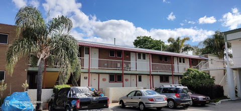 Hume Inn Motel - Rent Accommodation 6