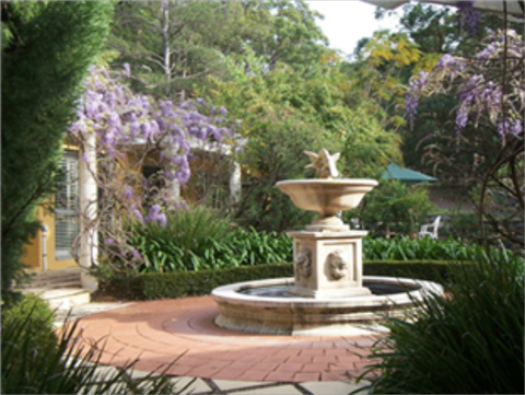 Amytis Gardens Retreat & Day Spa - Rent Accommodation 3