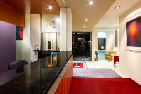 City Limits Hotel - Rent Accommodation 3