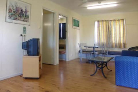 Park Beach Cabins - Rent Accommodation 5