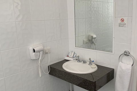 Ashton Motel - Rent Accommodation 7