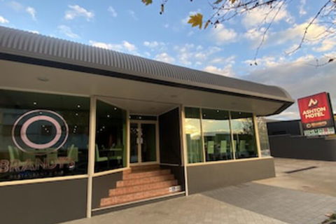 Ashton Motel - Rent Accommodation 0